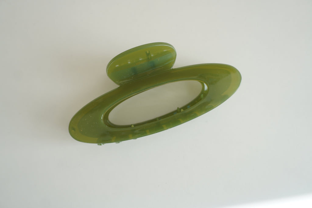 Pince à cheveux verte