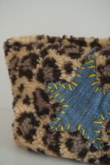Trousse brodée étoile léopard