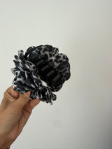 Pince à cheveux rose en tissu imprimé