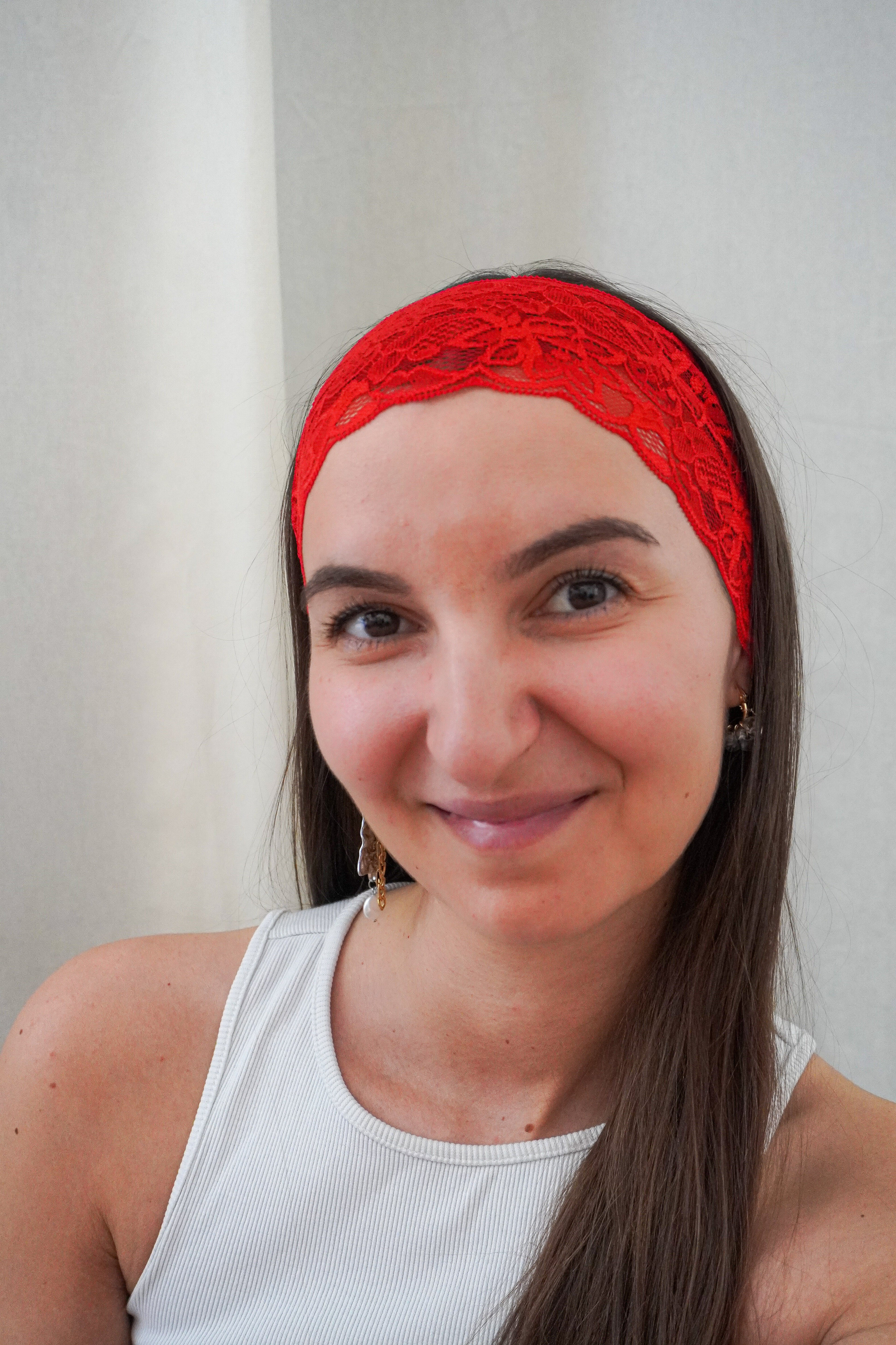 Bandeau en dentelle rouge