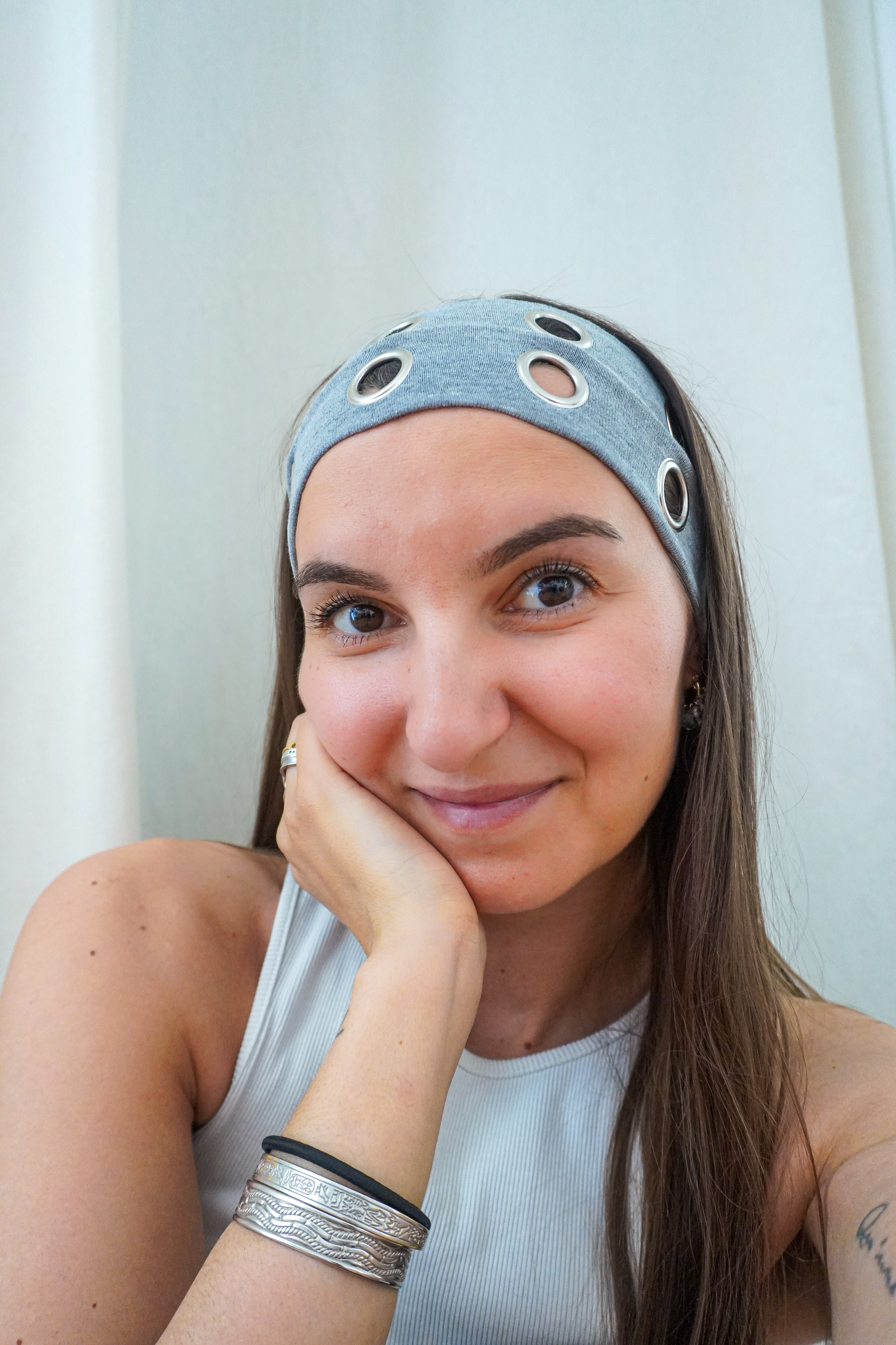Bandeau oeillets gris