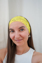 Bandeau en dentelle jaune
