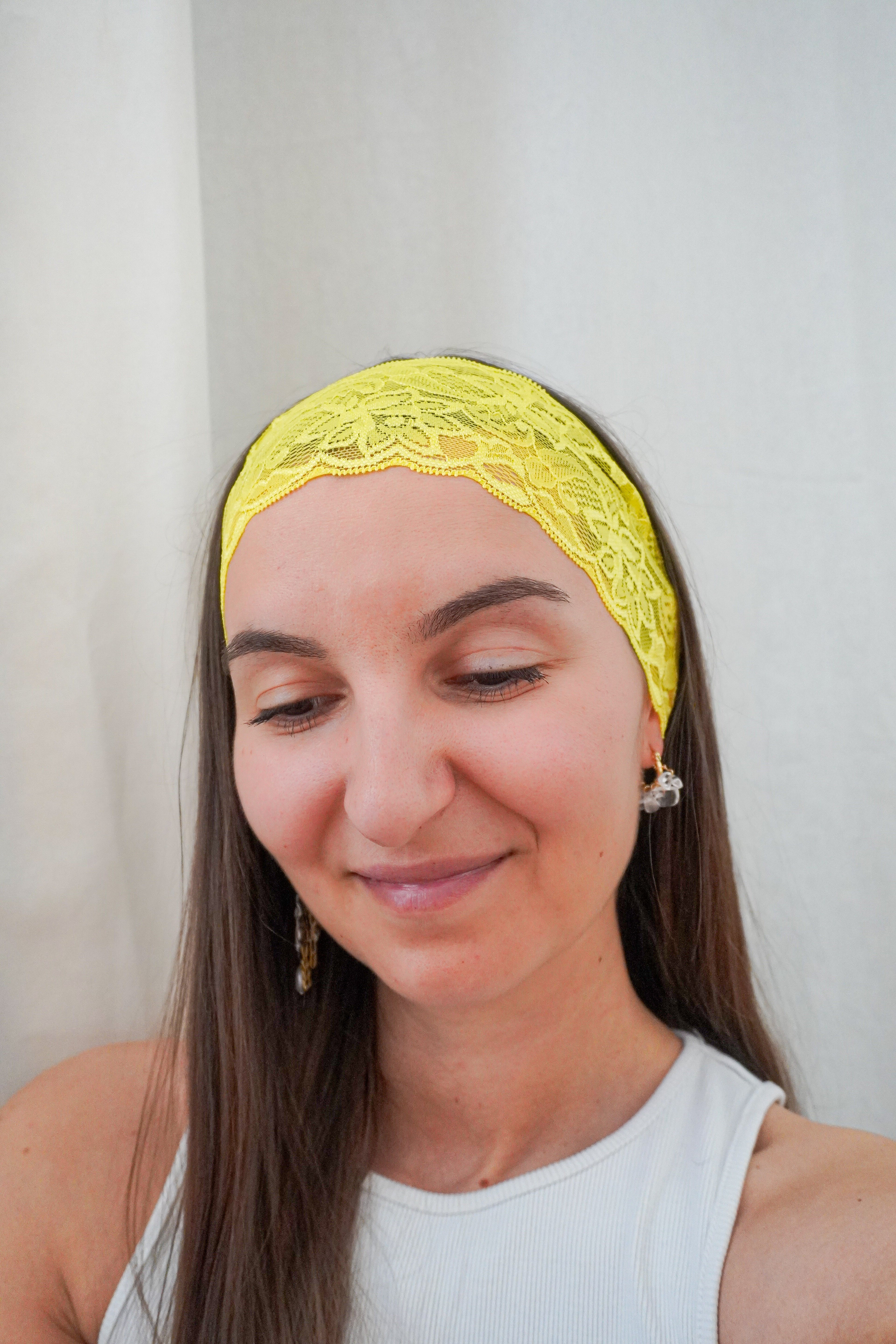 Bandeau en dentelle jaune