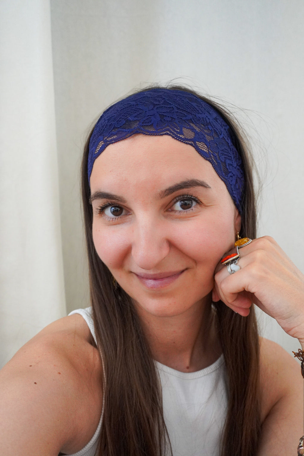 Bandeau en dentelle bleu nuit