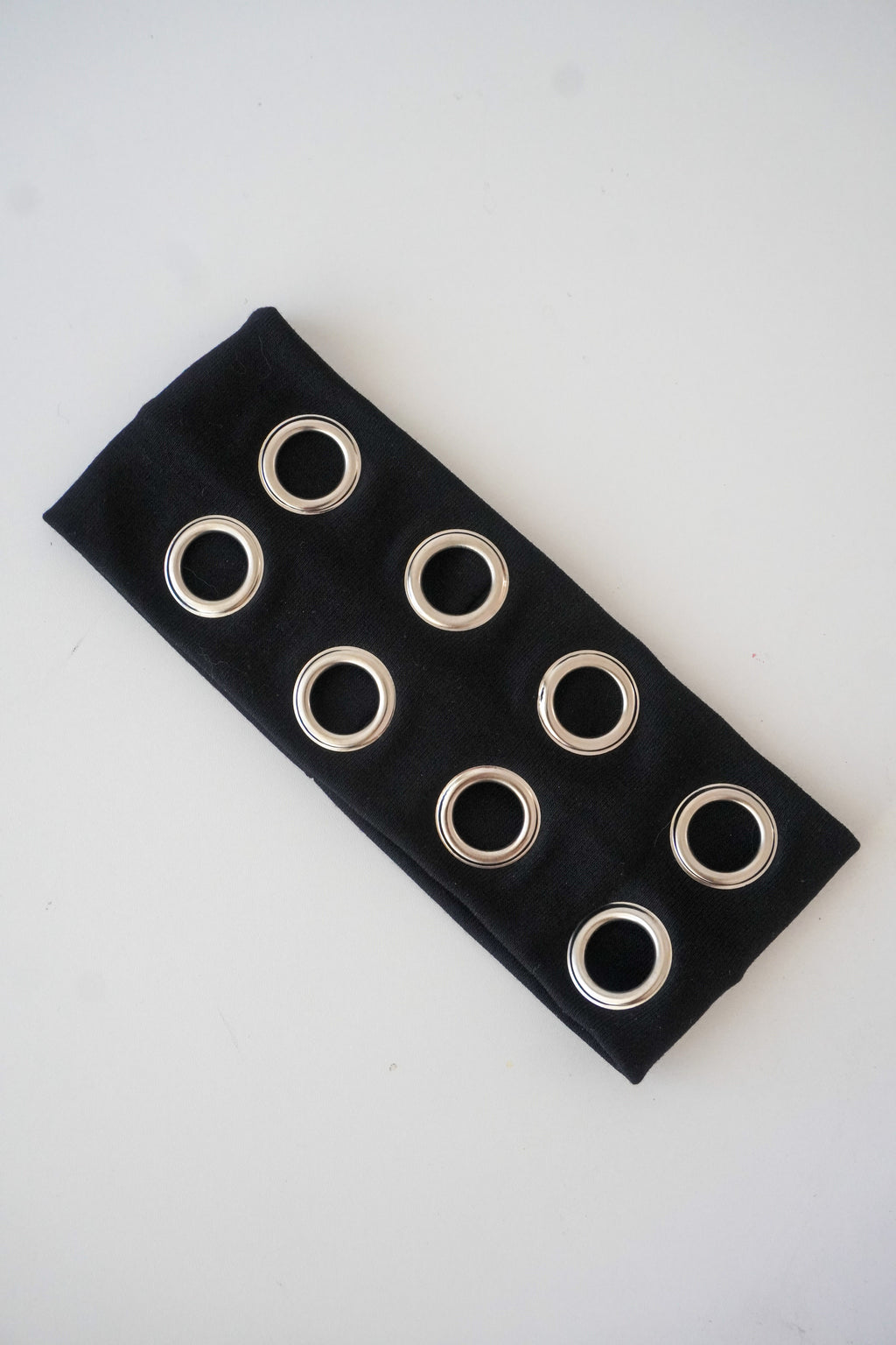 Bandeau oeillets noir