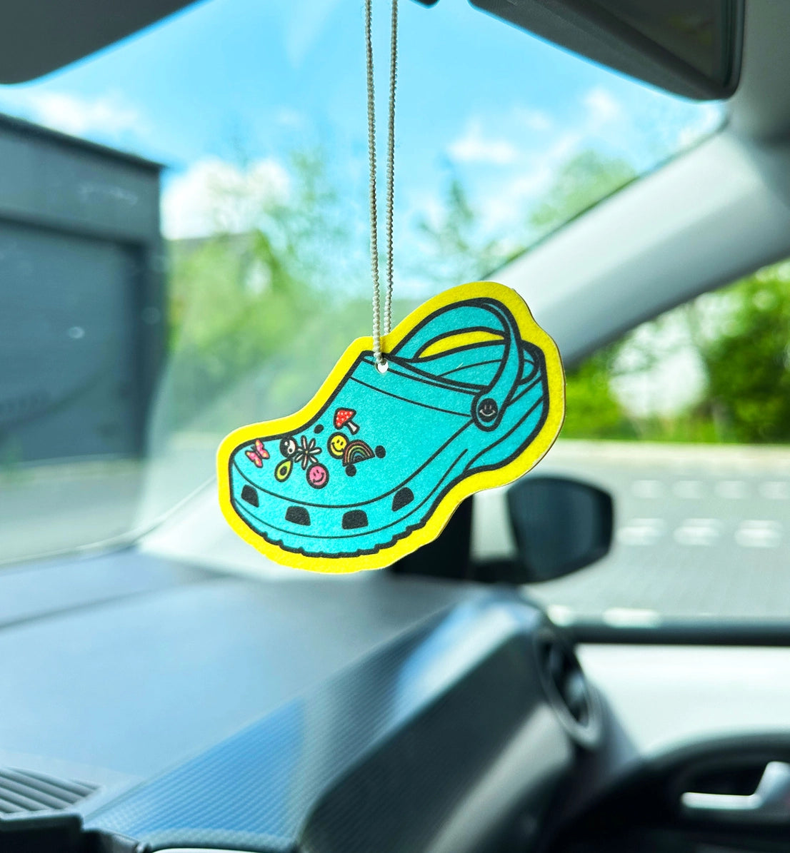 Sent Bon Voiture Crocs