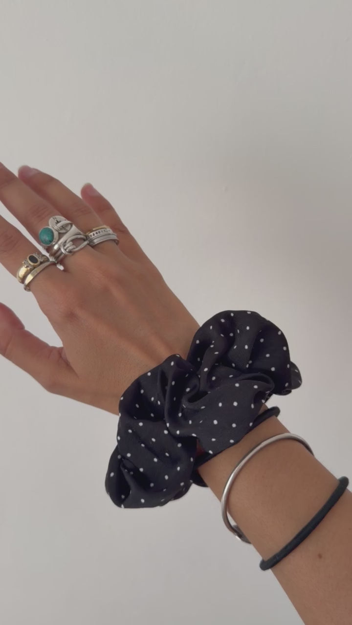 Chouchou XL petits pois noir